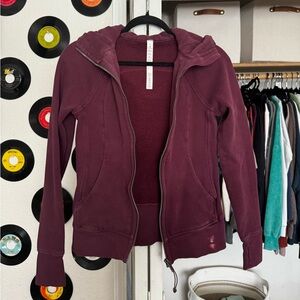 lululemon Define Zip-up Jacket with Hood and Thumbholes